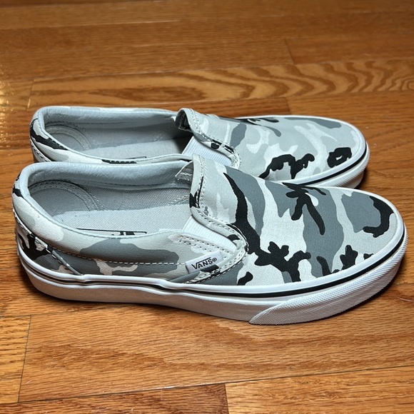 Vans Camo (men’s 5/women’s 6.5) - Picture 2 of 8